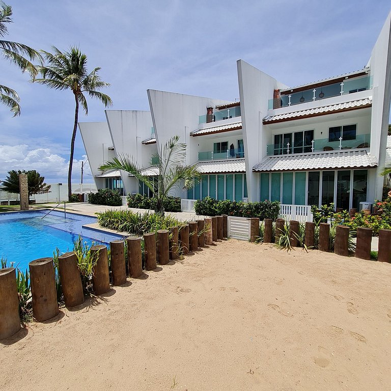Penthouse at Maria Farinha Beach with Jacuzzi – Flat 204