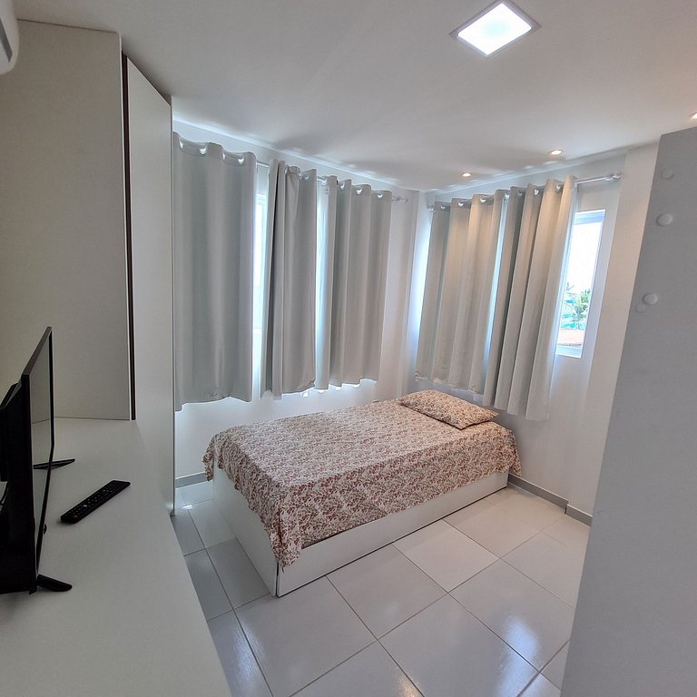 Penthouse at Maria Farinha Beach with Jacuzzi – Flat 204