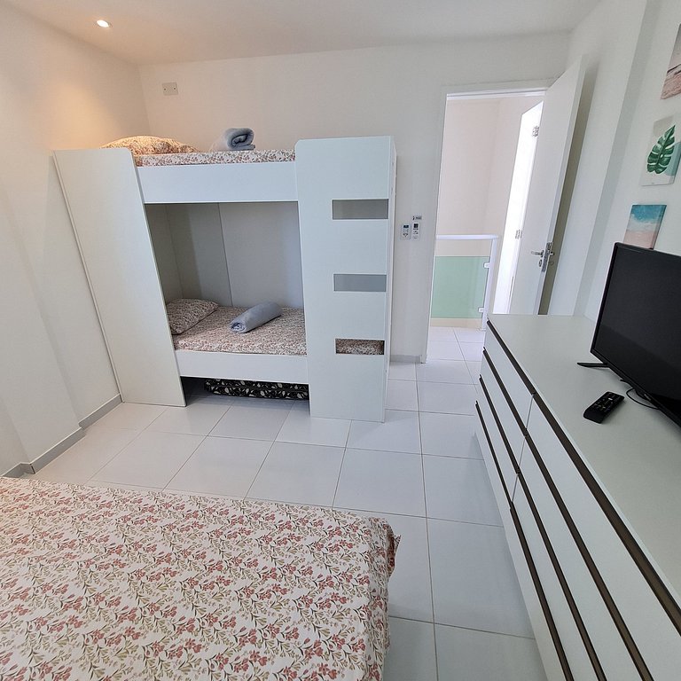 Penthouse at Maria Farinha Beach with Jacuzzi – Flat 204
