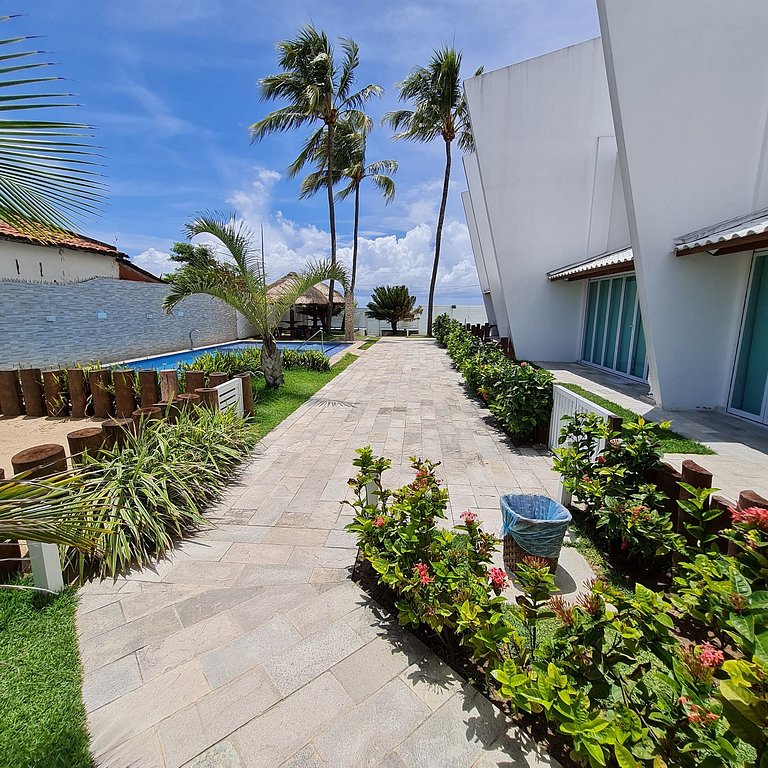Ground Floor Flat 101 – Oceanfront at Maria Farinha Beach