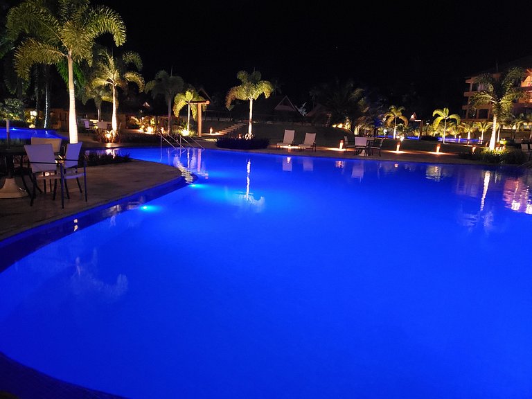 Flat 107 EM Luxo com varanda gourmet no Eco Resort Praia dos