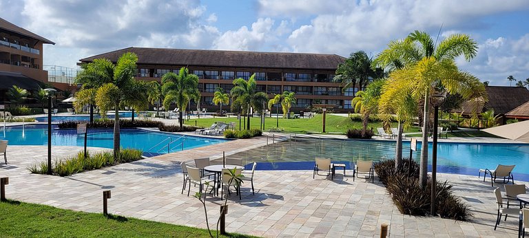 Flat 107 EM Luxo com varanda gourmet no Eco Resort Praia dos