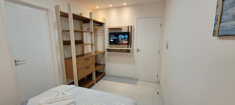 Penthouse at Maria Farinha Beach with Jacuzzi – Flat 203