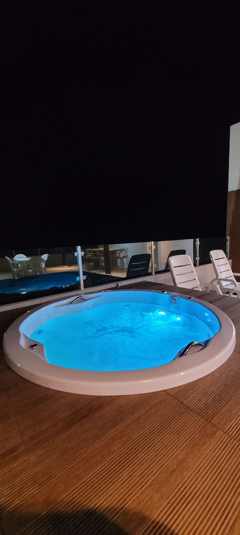 Penthouse at Maria Farinha Beach with Jacuzzi – Flat 203