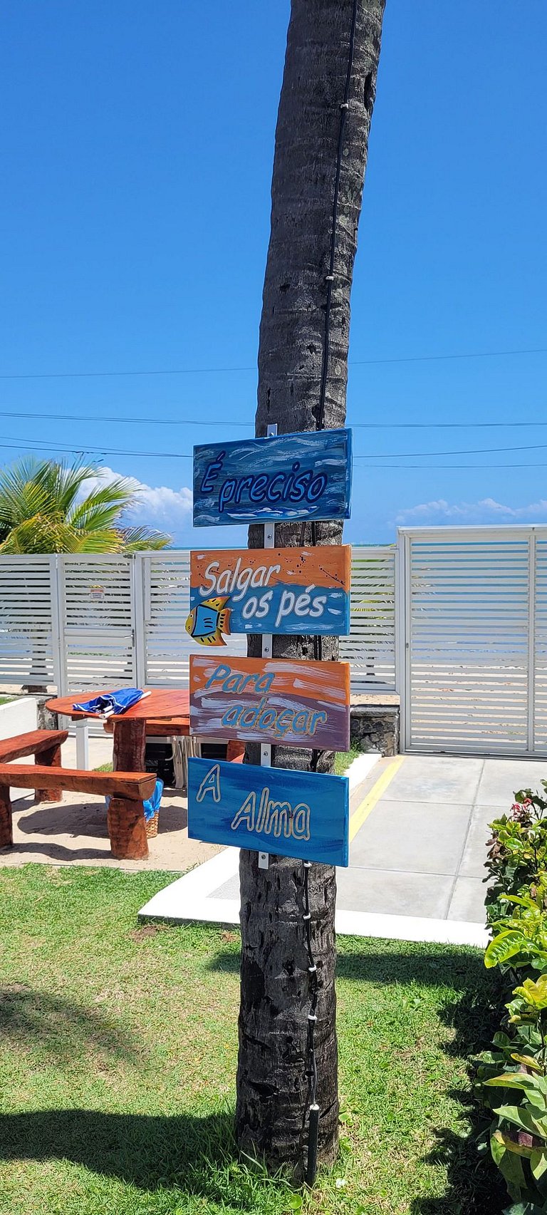 Ground Floor Flat 101 – Oceanfront at Maria Farinha Beach