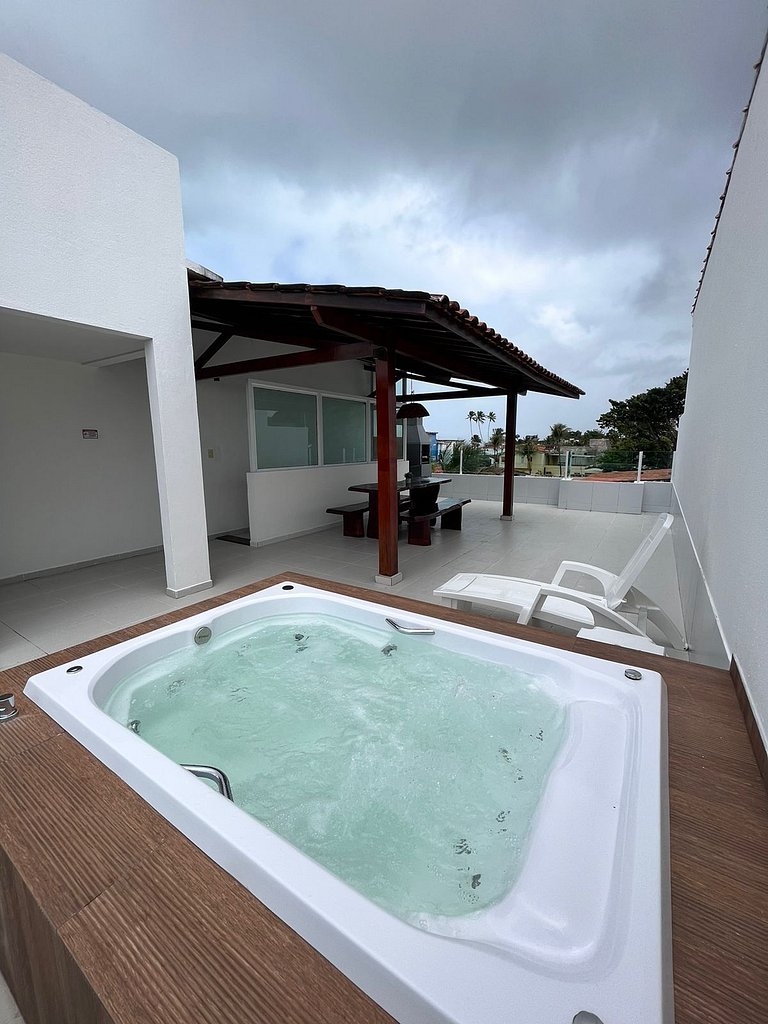 Penthouse with Jacuzzi – Maria Farinha | Flat 202