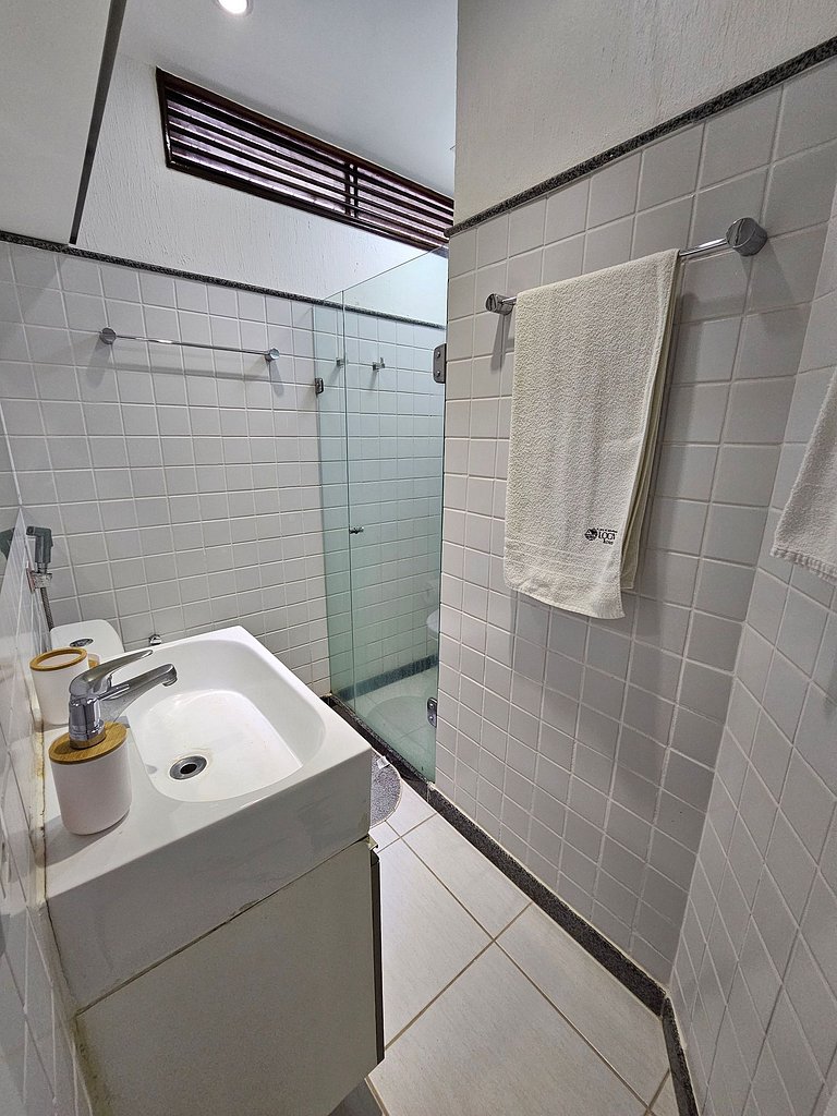 Ground Floor Flat with Private Veranda at Nannai - Locar Hou