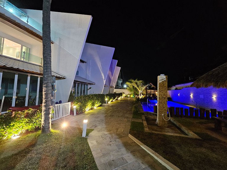 Penthouse at Maria Farinha Beach with Jacuzzi – Flat 204