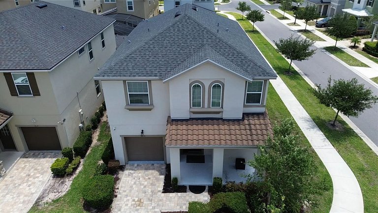 THE best house at Solara Resort 15 min from Disney with 4 bd