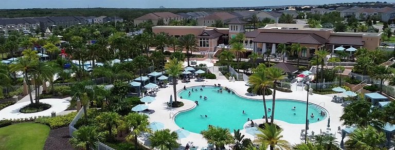 A melhor casa no Solara Resort, 15 min da Disney com 4 quart