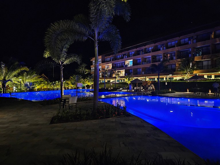 Flat 107 EM Luxo com varanda gourmet no Eco Resort Praia dos