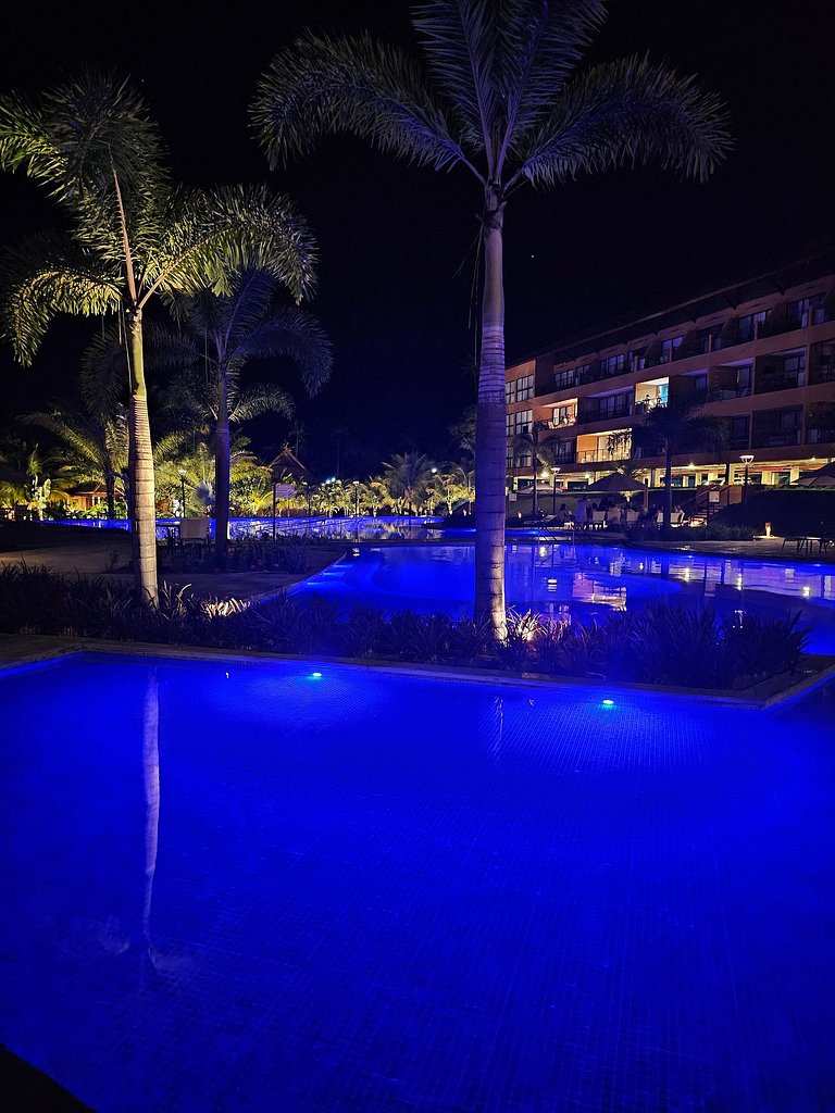Flat 104 EM Luxo com varanda gourmet no Eco Resort Praia dos