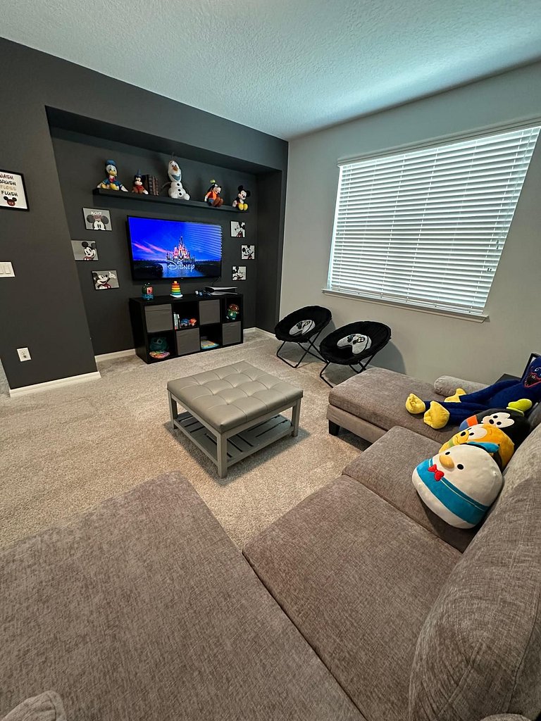 THE best house at Solara Resort 15 min from Disney with 4 bd