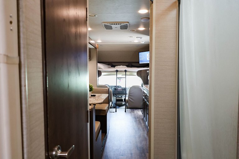 Motorhome Classe C30 – O mais completo para 6 pessoas da Flo