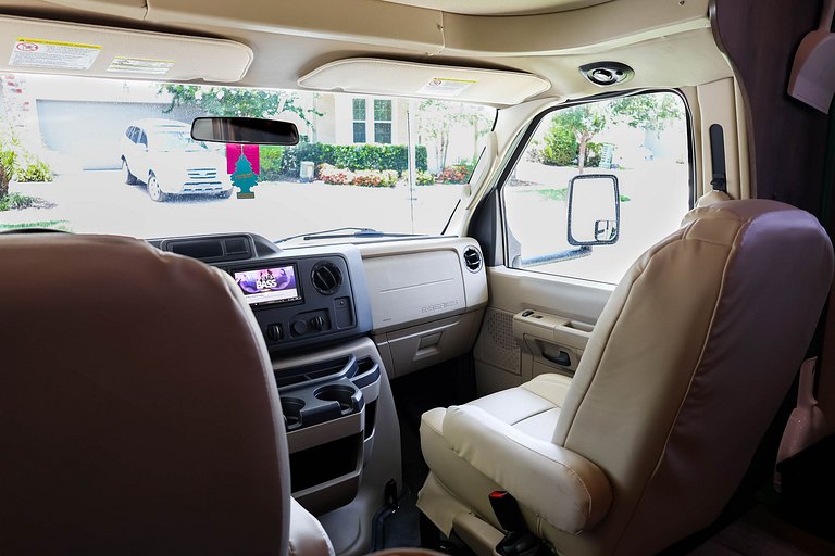 Motorhome Classe C30 – O mais completo para 6 pessoas da Flo