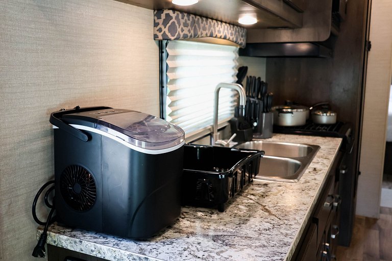 Motorhome Classe C30 – O mais completo para 6 pessoas da Flo