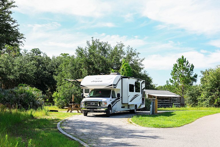 Motorhome Classe C30 – O mais completo para 6 pessoas da Flo