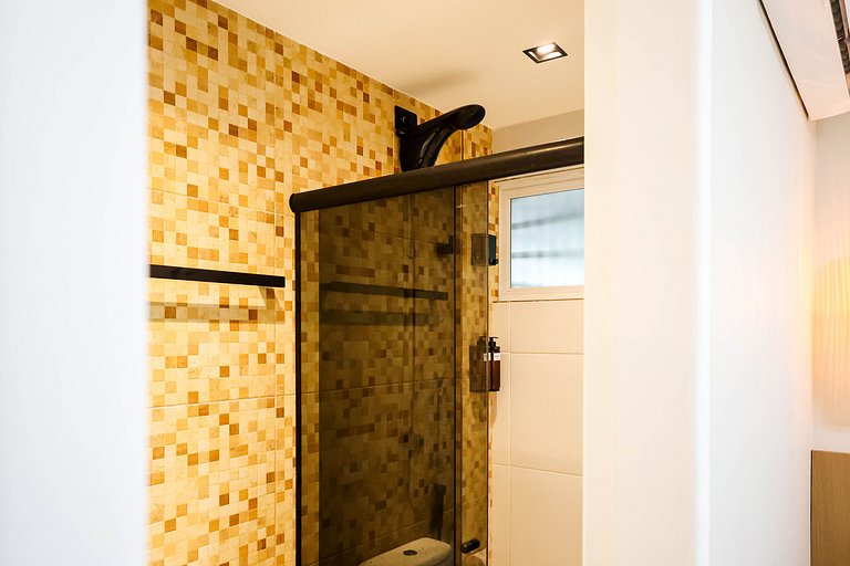 Flat Térreo Frente à Piscina com varanda gourmet - Flat 104