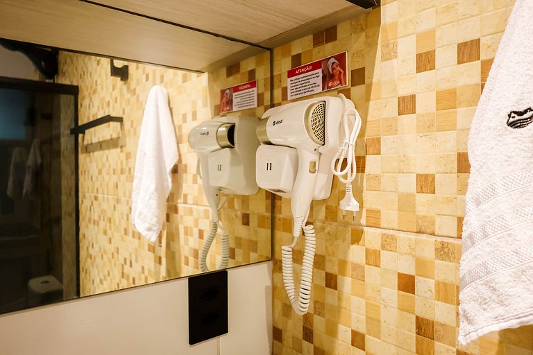 Flat Térreo Frente à Piscina com varanda gourmet - Flat 104