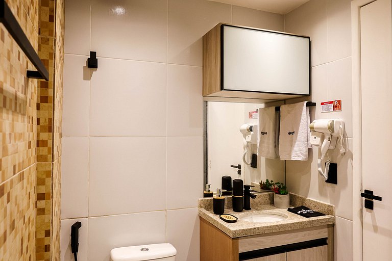 Flat Térreo Frente à Piscina com varanda gourmet