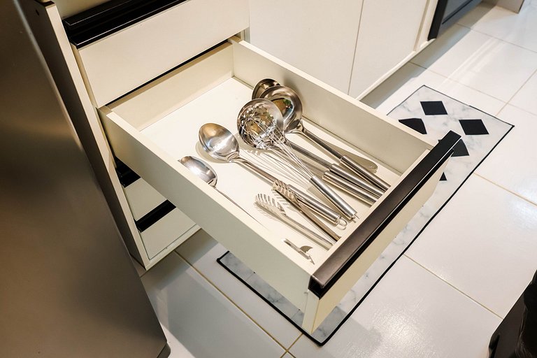 Flat Térreo Frente à Piscina com varanda gourmet - Flat 104