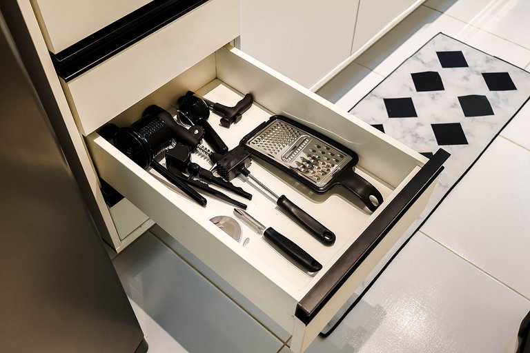 Flat Térreo Frente à Piscina com varanda gourmet - Flat 104