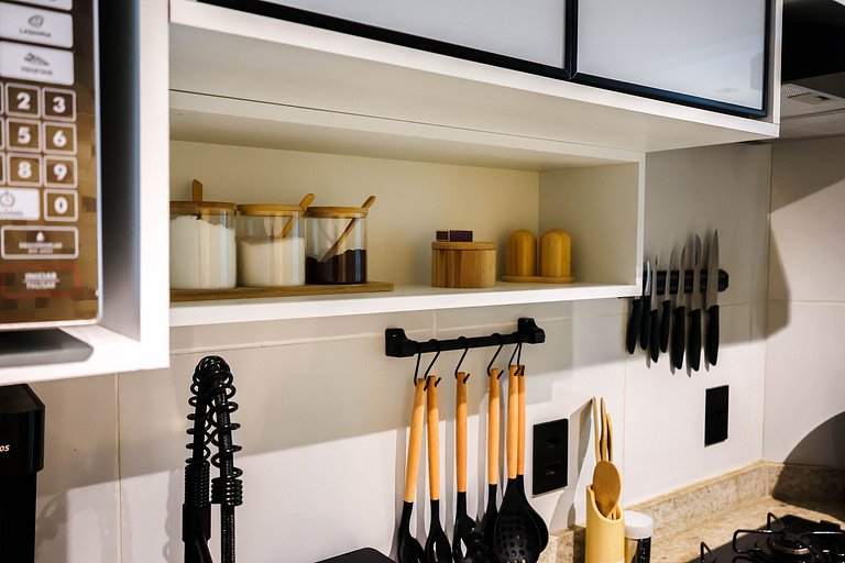 Flat Térreo Frente à Piscina com varanda gourmet