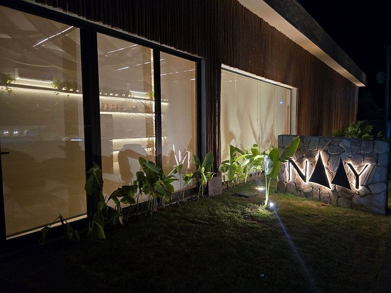 Flat Luxo Beira Mar na Rota dos Milagres 8 pessoas