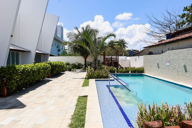 Ground-Floor Poolfront Flat with Gourmet Balcony