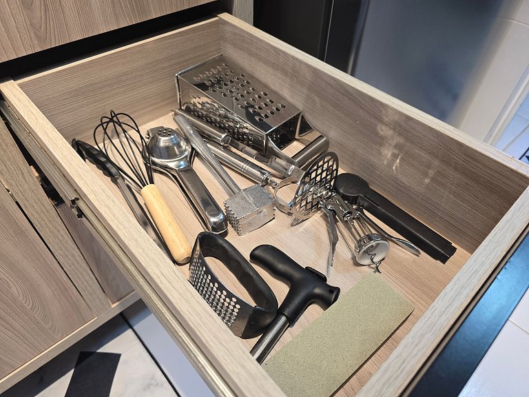 Flat Térreo Frente à Piscina com varanda gourmet - Flat 103