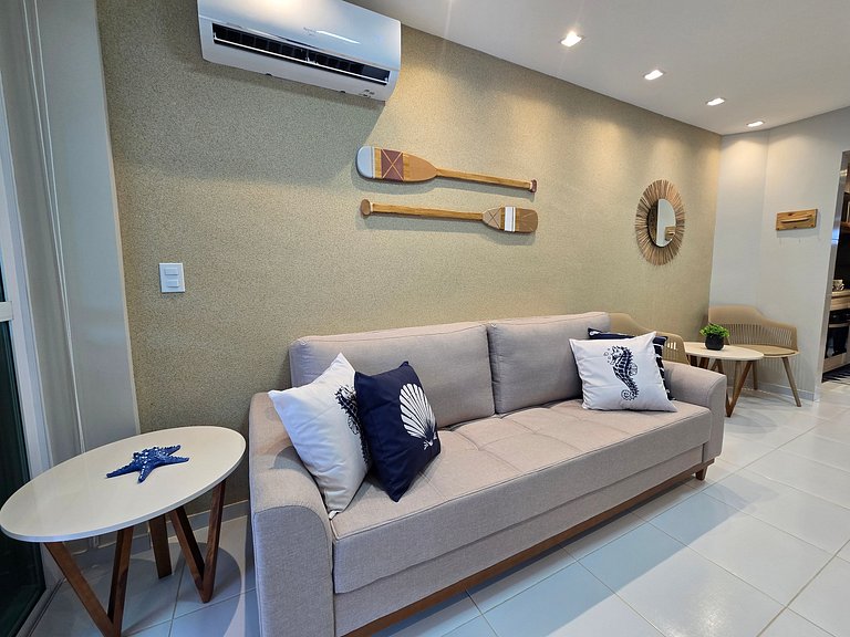 Ground-Floor Poolfront Flat with Gourmet Balcony