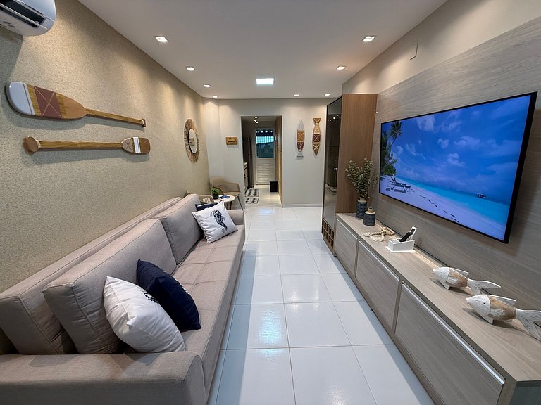 Ground-Floor Poolfront Flat with Gourmet Balcony