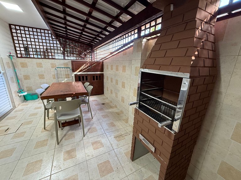 Flat Térreo Frente à Piscina com varanda gourmet