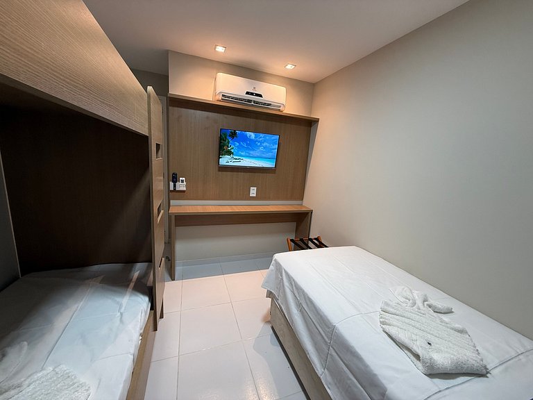 Flat Térreo Frente à Piscina com varanda gourmet