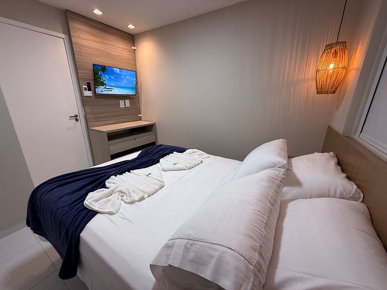 Ground-Floor Poolfront Flat with Gourmet Balcony