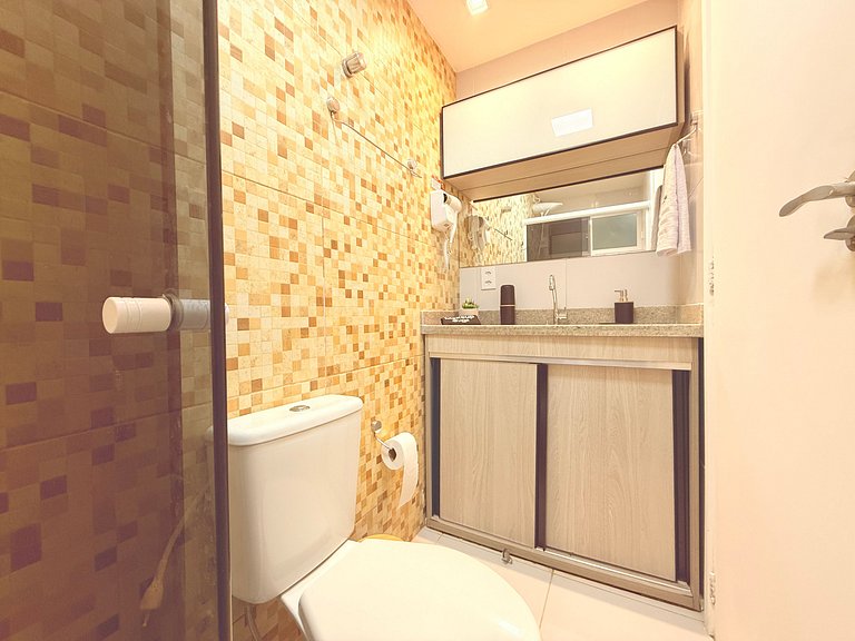 Flat Térreo Frente à Piscina com varanda gourmet - Flat 103