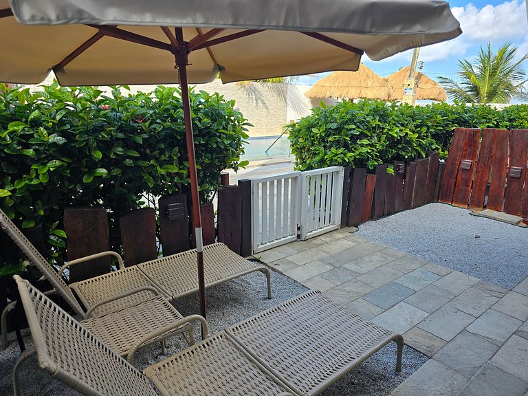 Flat Térreo Frente à Piscina com varanda gourmet - Flat 103