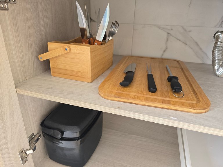 Flat Térreo Frente à Piscina com varanda gourmet