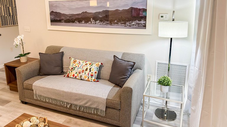 Modern Flat 1203 4min from Universal – Up to 4 Guests