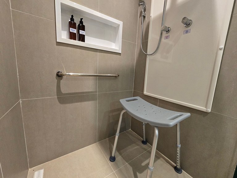 Flat Premium prox.Consulado EUA - Polo Médico 4 pes